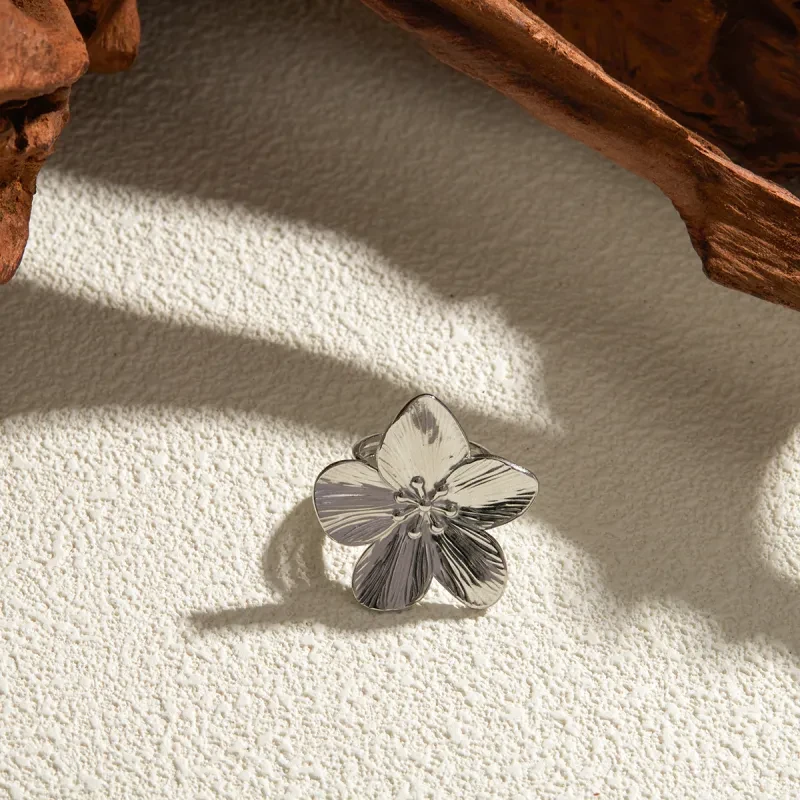 Flower Silver Petal Ring