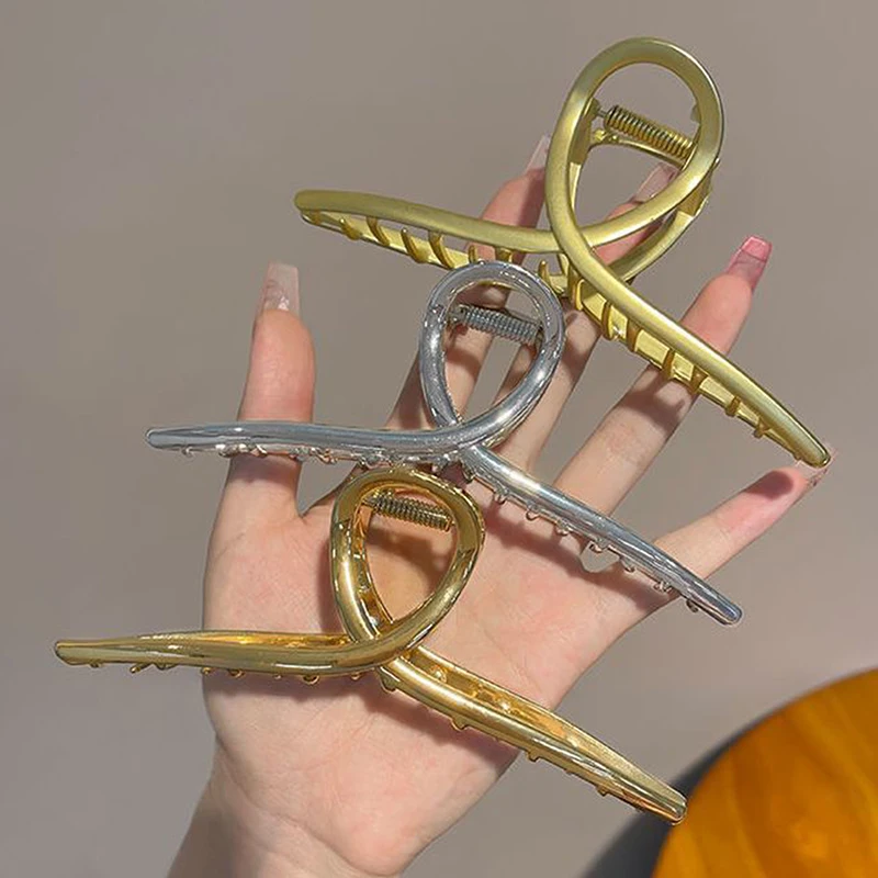 Color: Desert Camouflage - Korean Style Fashion Cool Metal Hair Claws Temperament Personality Shark Clips For Women Simple Headwear Hair Accessories