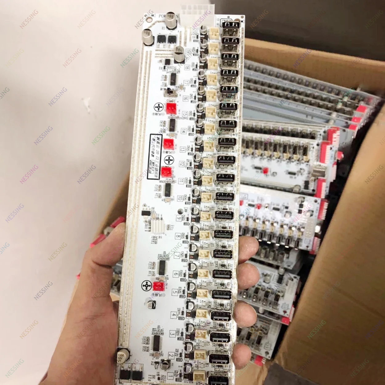 Color: green - Mobile Phone Group Control Equipment Motherboard Ethernet OTG USB Connection Independent Switch Smartphone USB Farm Mainboard