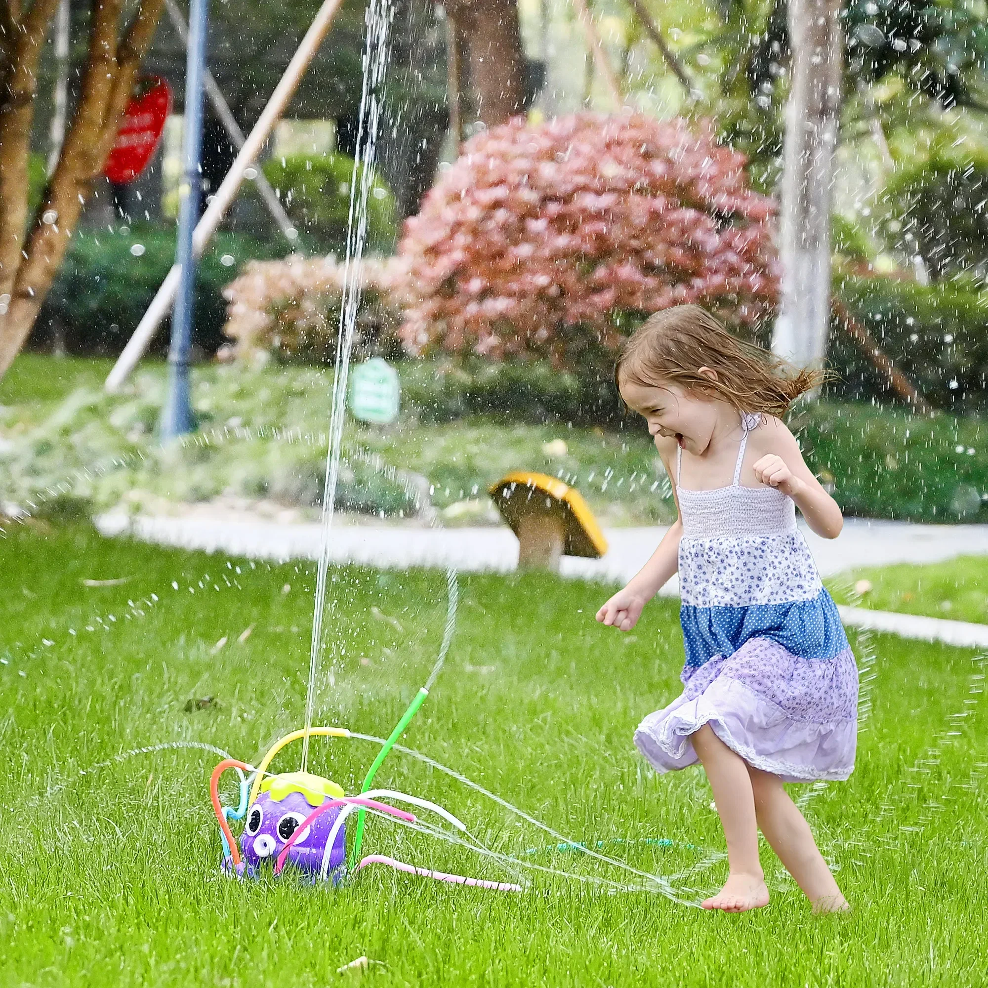 Color: PURPLE - Sprinkler Rotating Spray Outdoor Games Summer Water Toy for Kids Garden Octopus Backyard Yard Cartoon Splash Baby Bath Toys Gift
