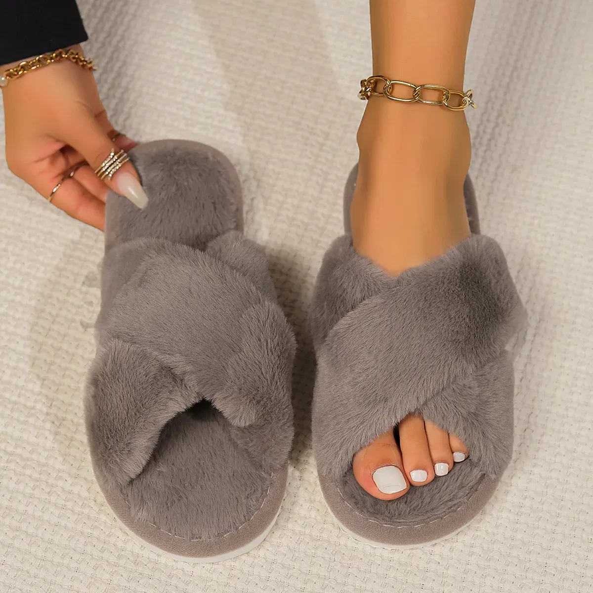 Color: Deep Green, Shoe Size: 39 - Cross opening spring and autumn home anti slip flat bottomed couple style fashionable and simple open toed hairy slippers