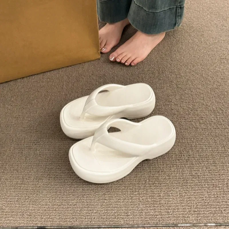 Color: WHITE, Shoe Size: 35-36 - Casual Round Square Toe Women Flip-flops Innovative Desgin Soft-soled Outdoor Slippers Non-slip Lightweight Women's Sandals