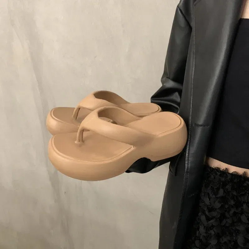 Color: black, Shoe Size: 37-38 - Casual Round Square Toe Women Flip-flops Innovative Desgin Soft-soled Outdoor Slippers Non-slip Lightweight Women's Sandals