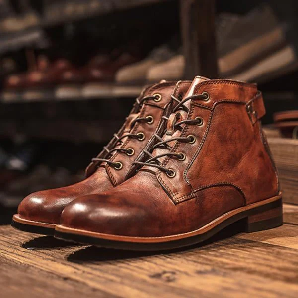 Vintage Men's Lace-Up Martin Boots