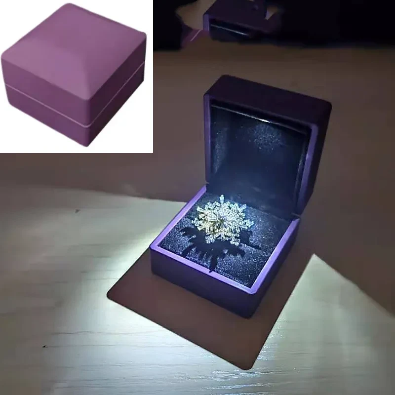 A Rotatable Snowflake Ring That Turns Around For Girls