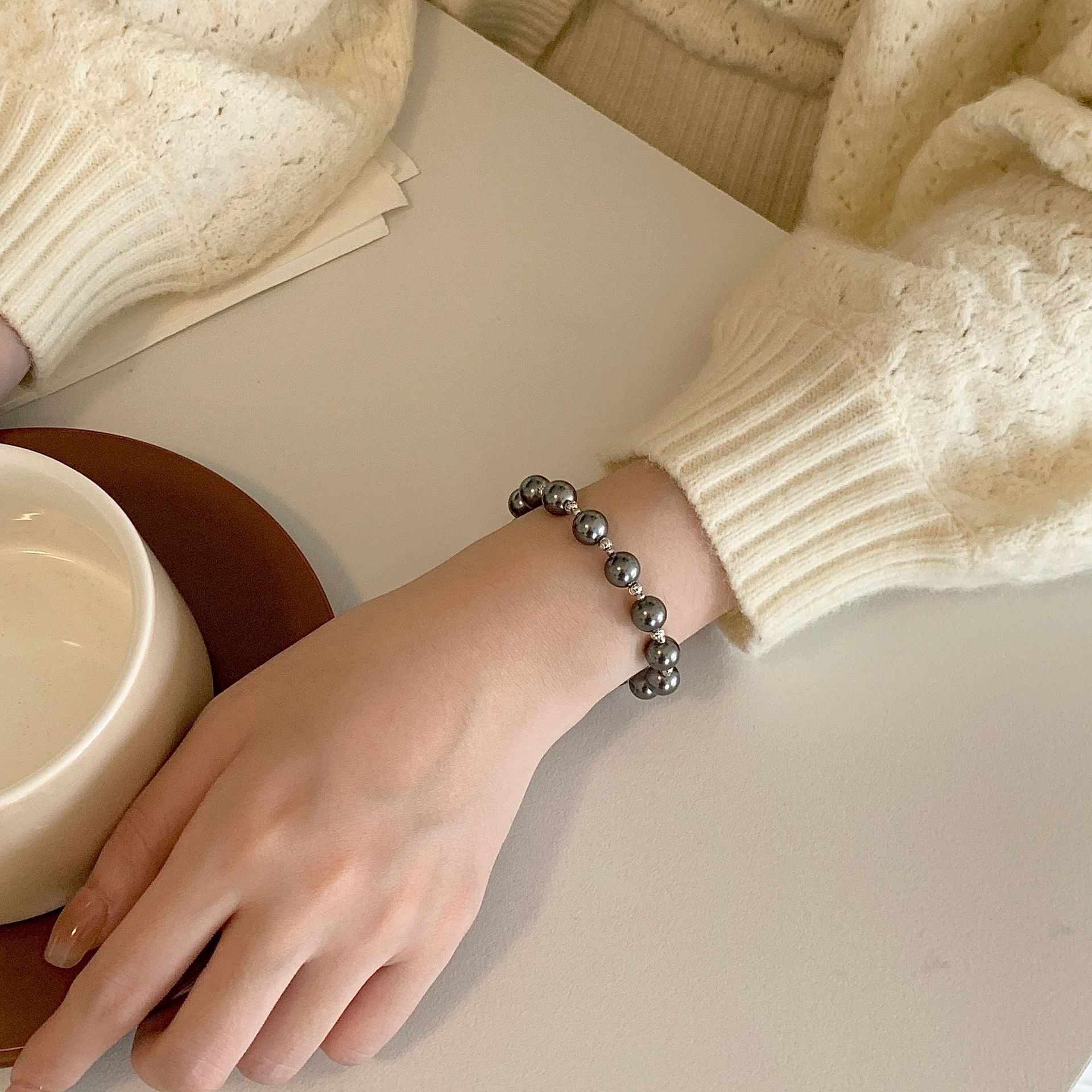 Elegant Grey Pearl Bead Bracelet