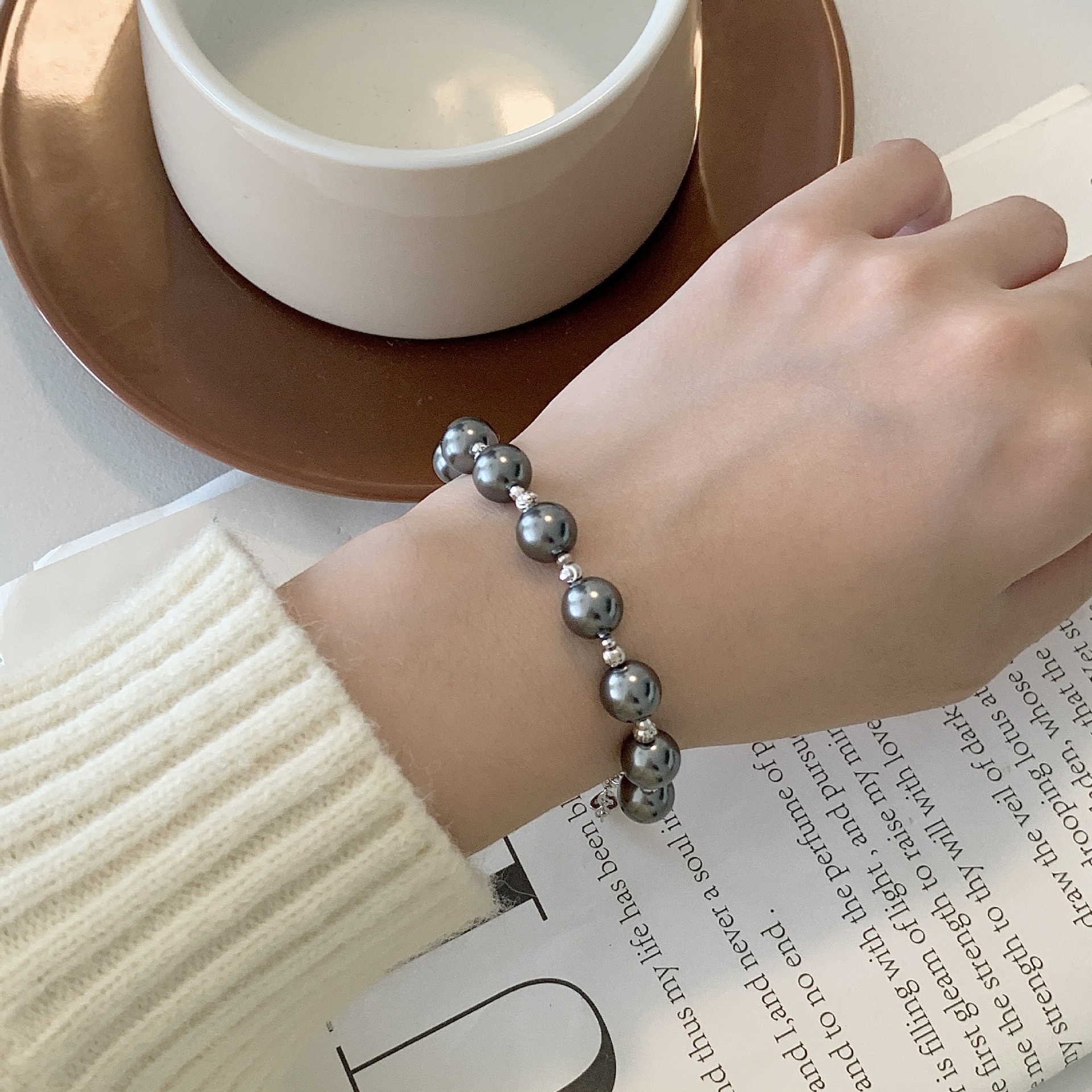 Elegant Grey Pearl Bead Bracelet