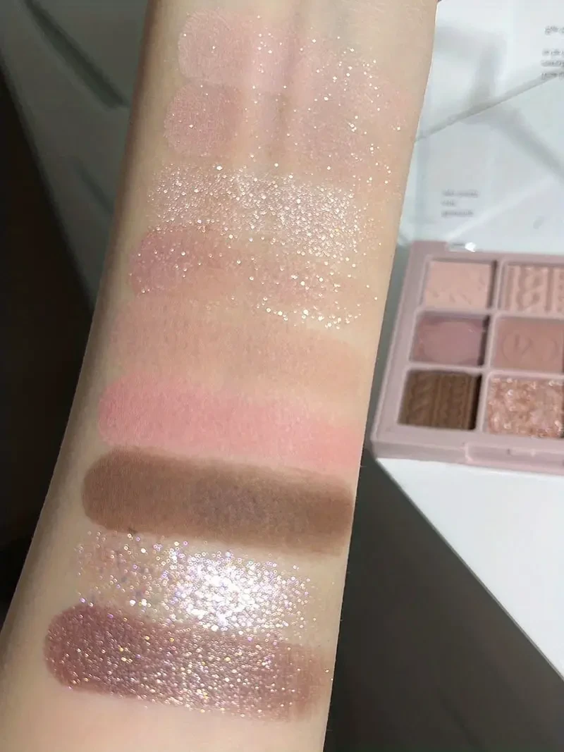 9 Color Eyeshadow Palette