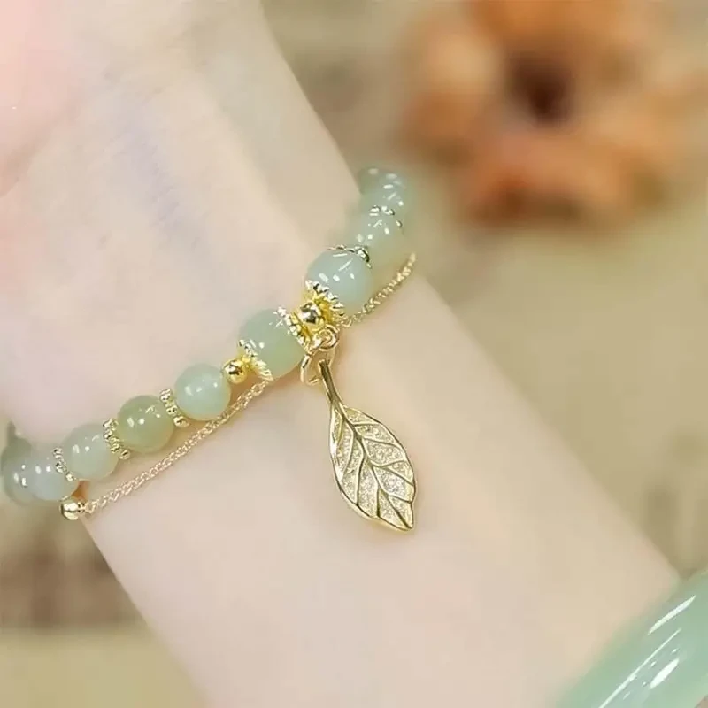Exquisite Leaf-Shaped Glass Beads Pendant Bracelet
