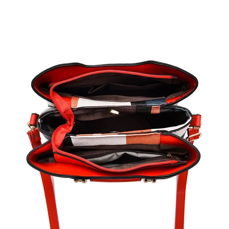 Women's Colorblock Plaid Pattern Pendant Decor Shoulder Bag