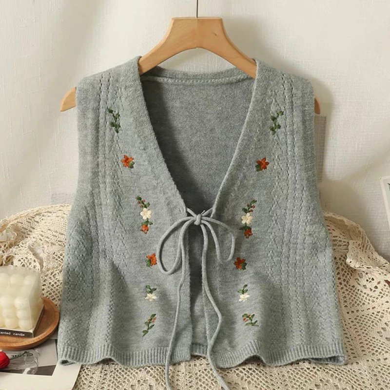 Embroidered Knit Vest Women Embodiery Vest Outer Women Top OuterMX782
