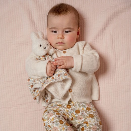 Miffy Vintage Flowers Cuddle Blanket