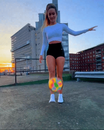 GiftTree NZ | BRIGHT FOOTBALL