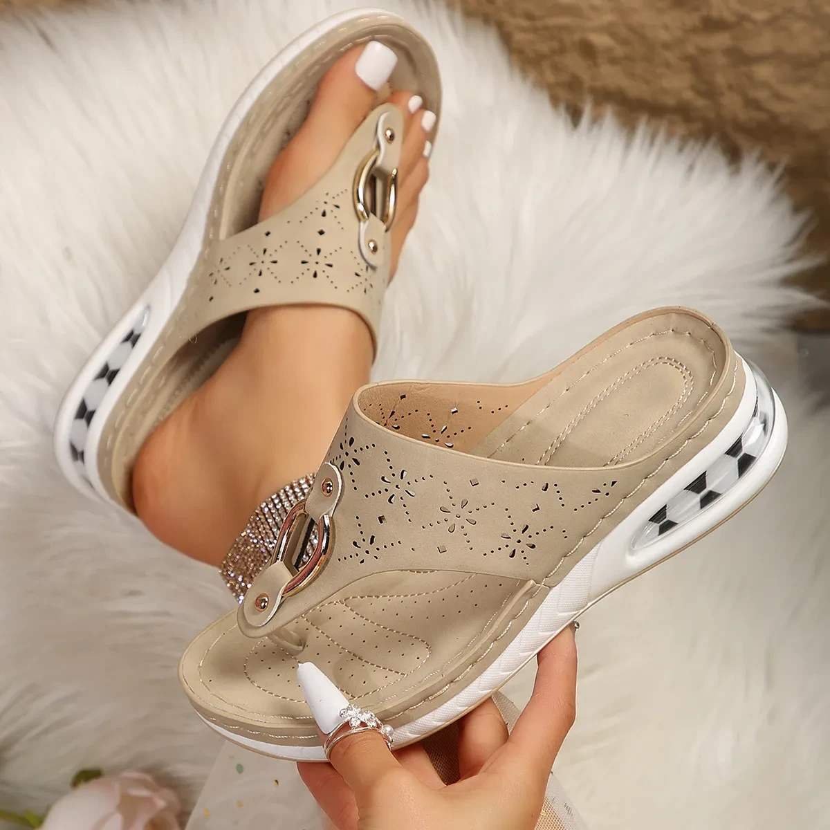 New Air Cushion Thong Sandals Summer Flip Flops Hollow Metal Buckle Wedges Shoes For Women Thick Sole Beach Shoes
