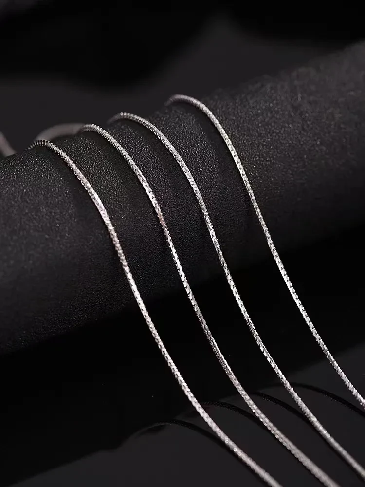 18-inch Short Square Necklace