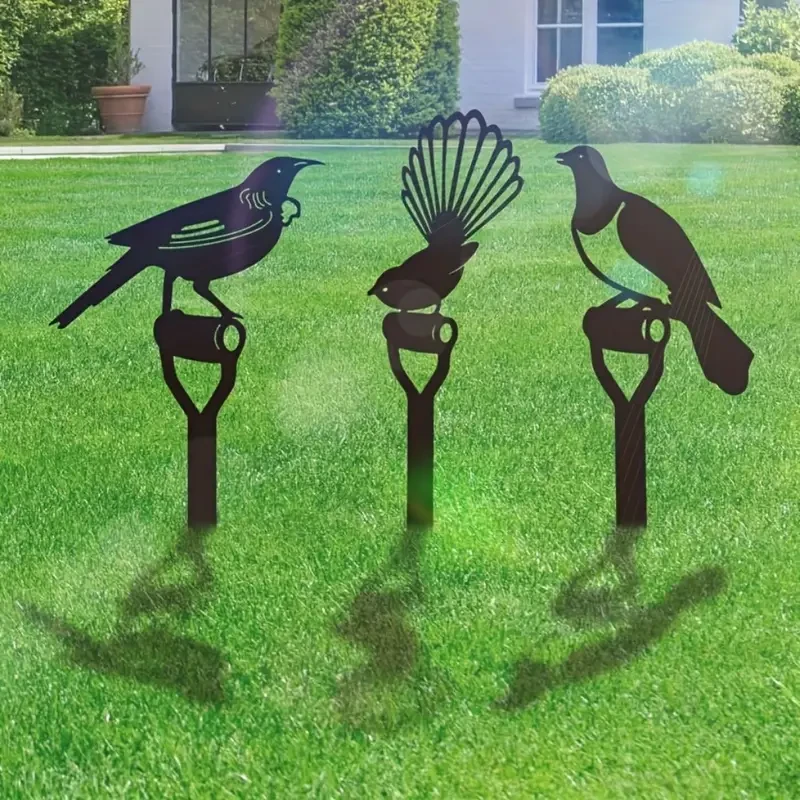 Charming 3pcs Bird Family Metal Garden Stakes Outdoor Patio & Lawn Decor