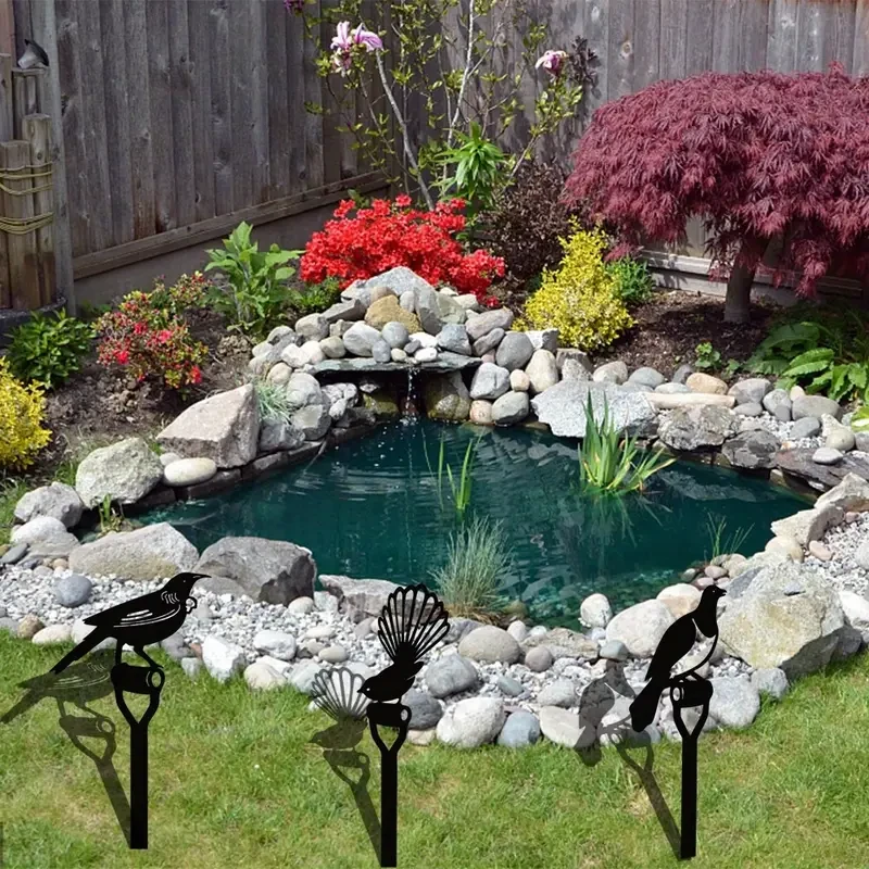 Charming 3pcs Bird Family Metal Garden Stakes Outdoor Patio & Lawn Decor