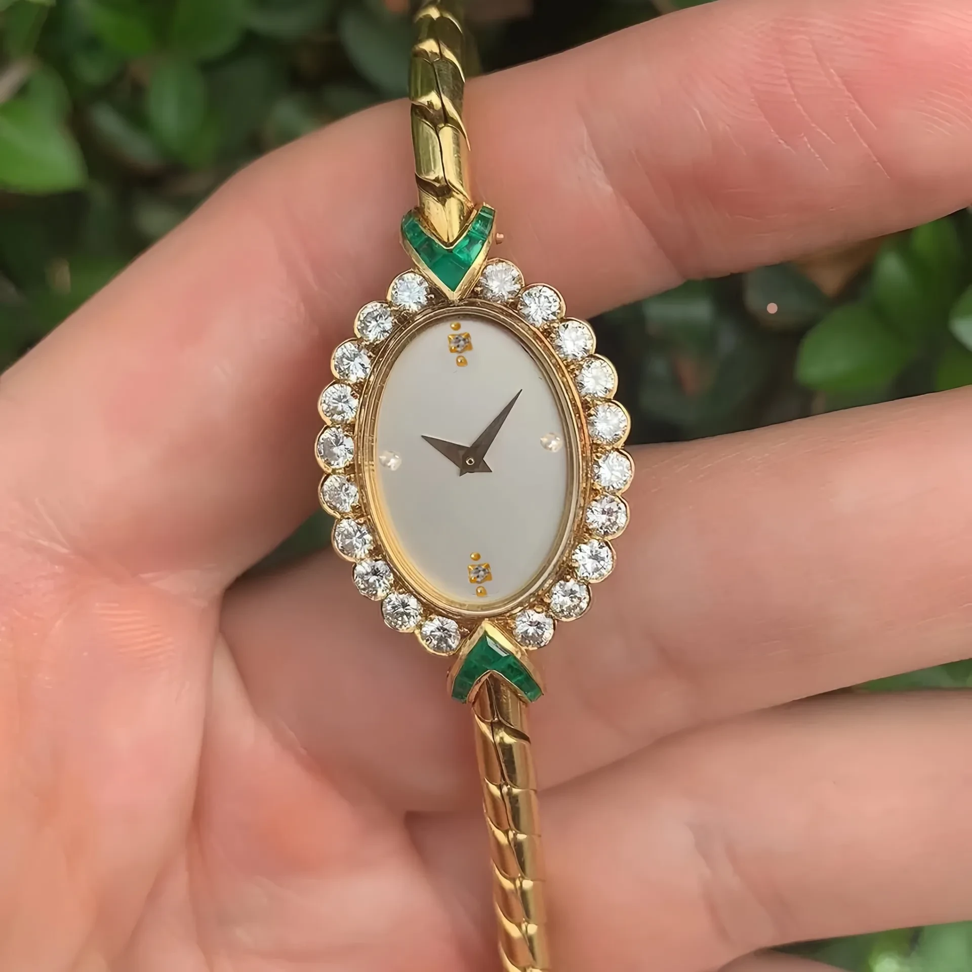 European Small Gold Womens Watch Handmade Rhinestone Inlaid Antique Style