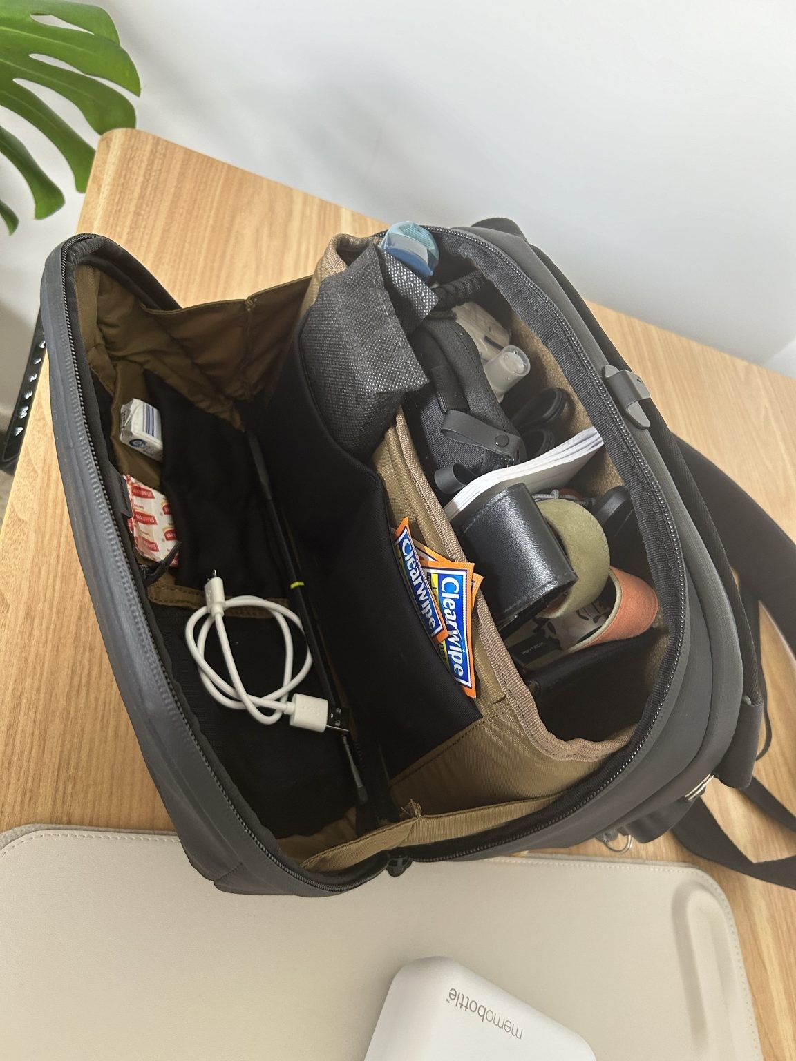 Nomatic Peter MCKINNON CAMERA SLING 8L In mint condition