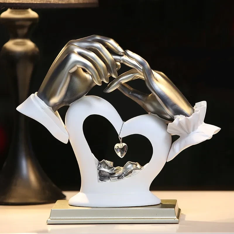 Hand Heart-shaped Crystal Figurines Home Decor
