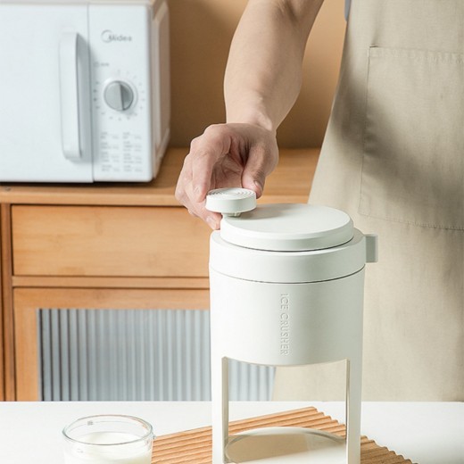 Household Small Hand Cranked Hail Ice Machine