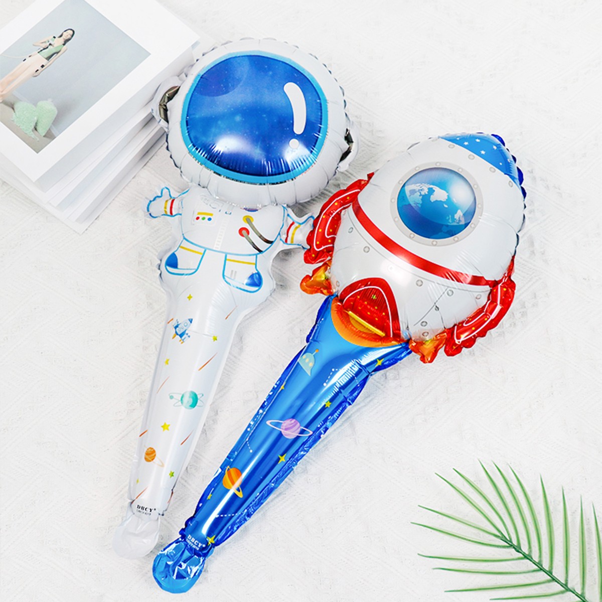 4PCS Space-Themed Astronauts and UFO Handheld Aluminum Film Balloons