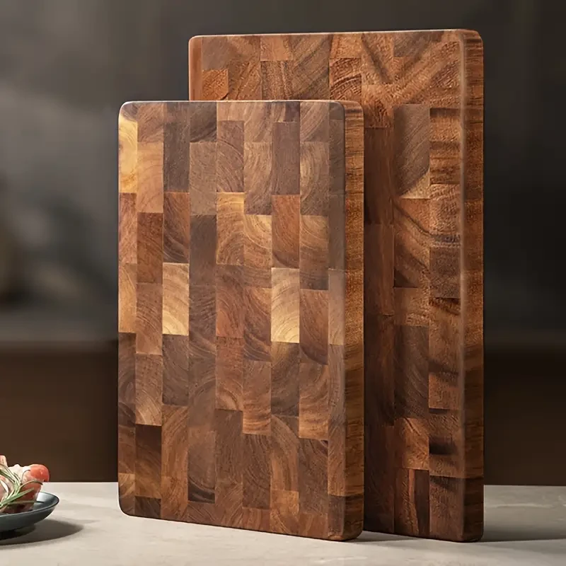 1pc of High-Quality Wooden Cutting Board, Safe for Food, Sturdy Wood Block Suitable for Meat, Cheese, Bread, Vegetables, And Fruits, an Excellent Kitchen Tool And a Perfect Gift for Families for Home And Dormitory Use.