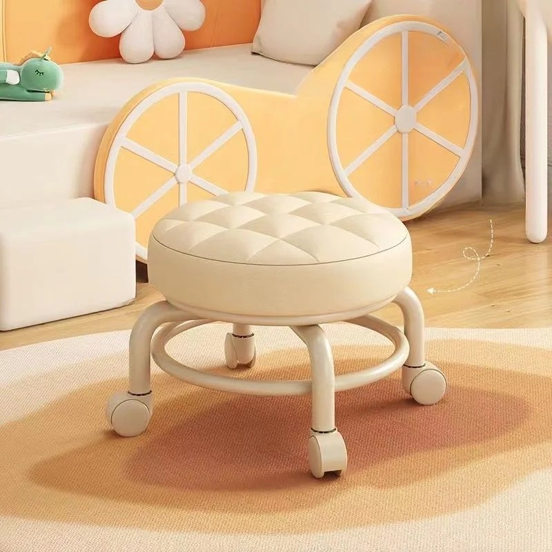 Universal Wheel Small Chair with Plastic Backrest