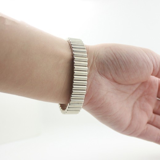 Magnetic therapy health bracelet
