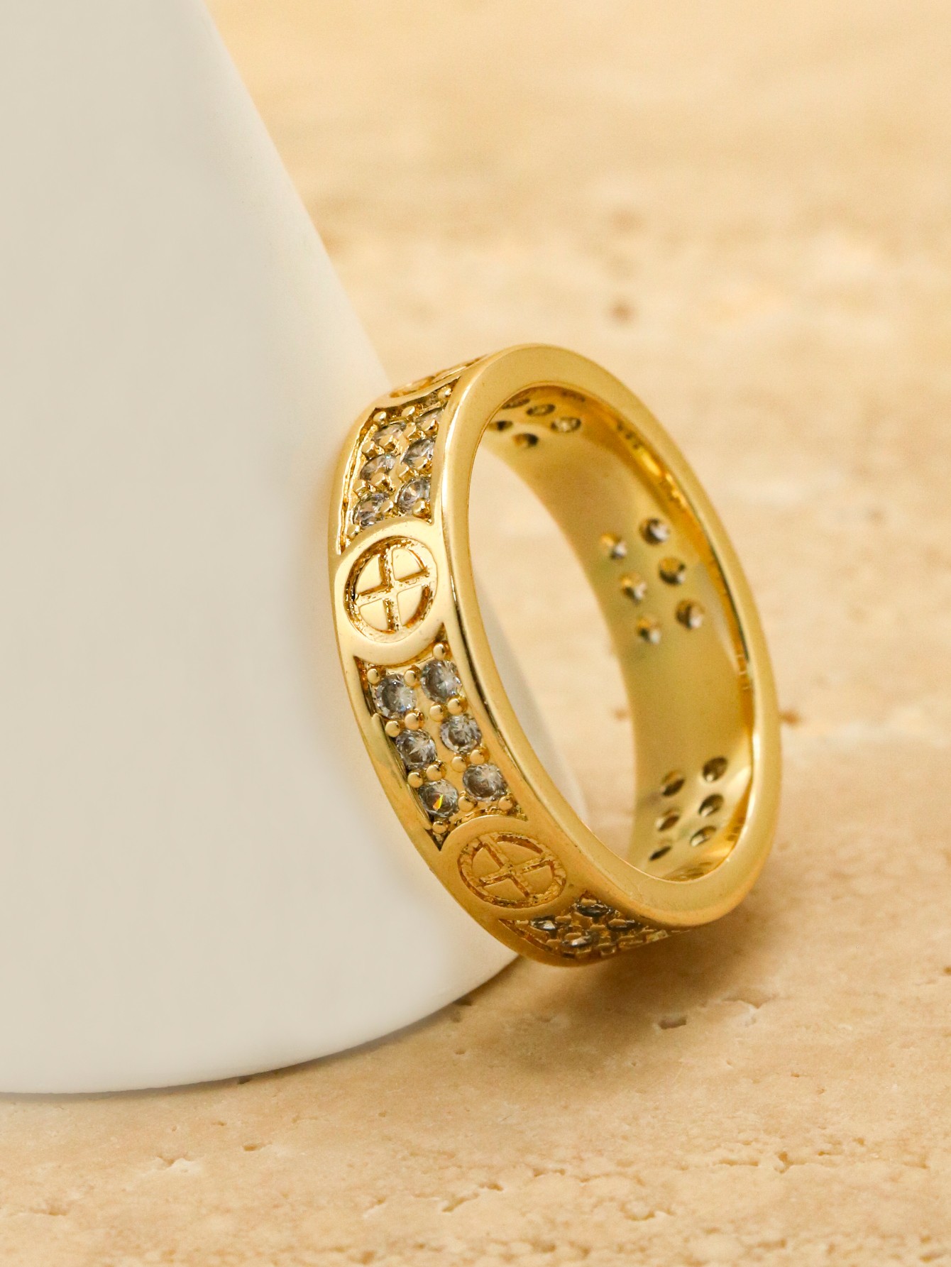 1 Piece Hot Selling Men Inlaid Zircon Classic Gold Color Ring for Women