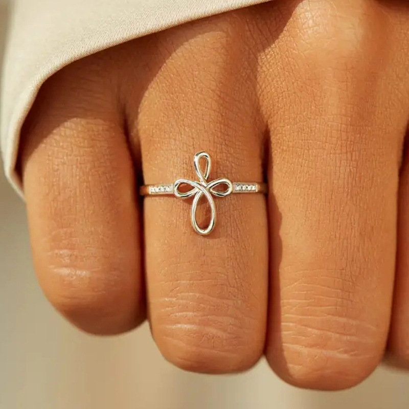 Simple Design Geometric Ring Cross Female