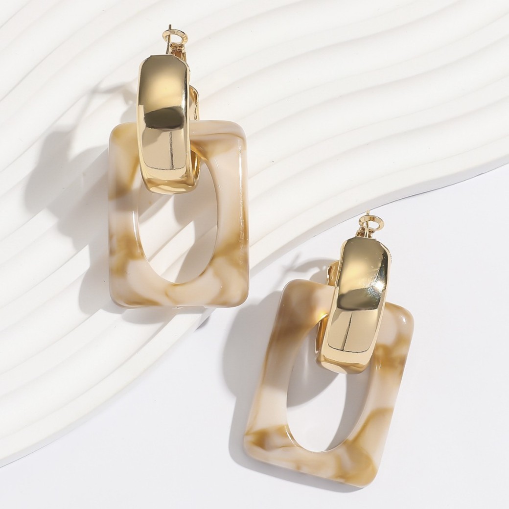 White Vintage Hollow Geometry Acrylic Earrings