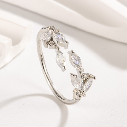 Design Leaf Zircon Ring For Women