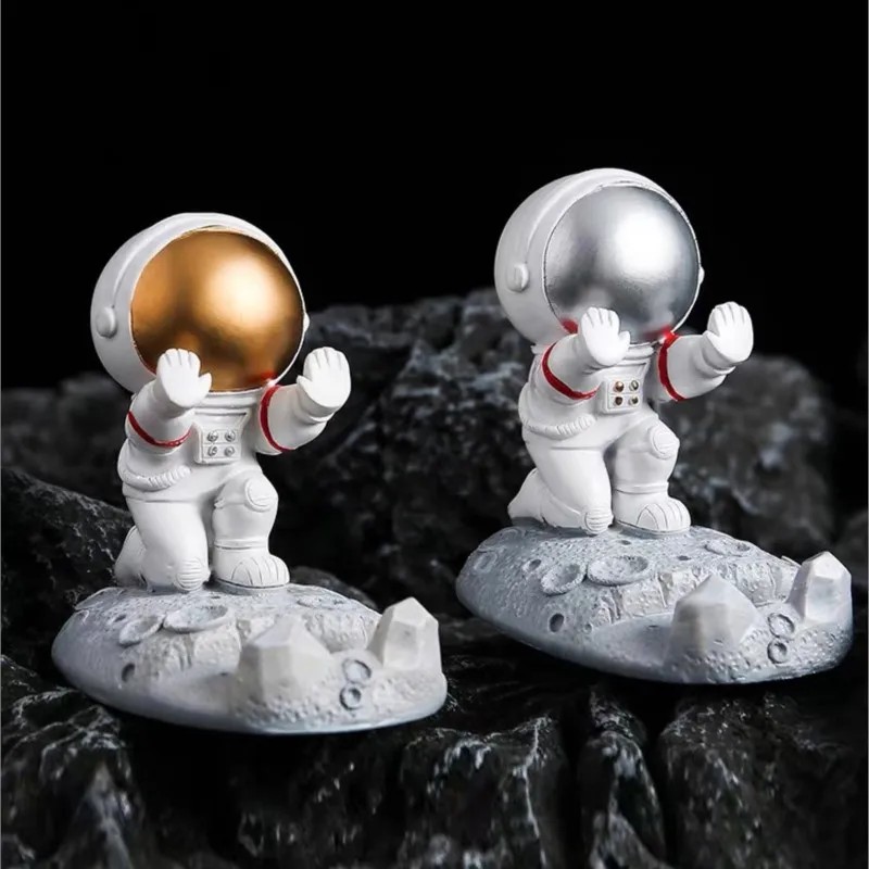 Nordic Style Astronaut Mobile Phone Stand