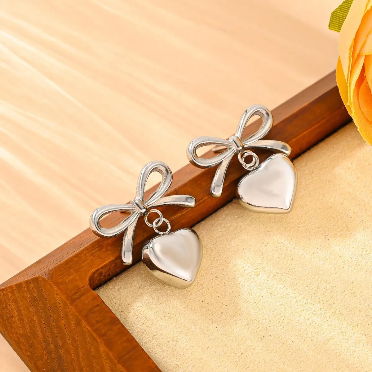 Stainless Steel Peach Heart Bow Necklace Ear Stud Ornament SuitProduct Image: