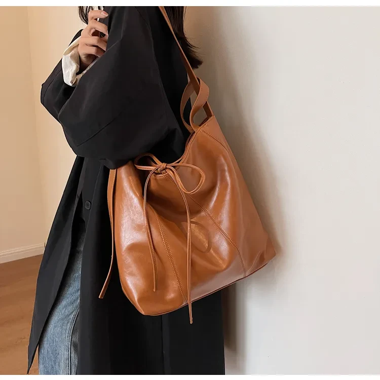 Casual Portable Large Capacity New Fashion Tote Bag