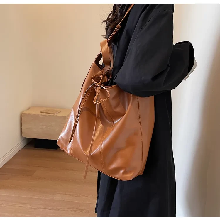 Casual Portable Large Capacity New Fashion Tote Bag