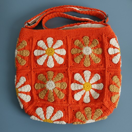 Hand-woven Sevenleaf Crossbody Women's Bag