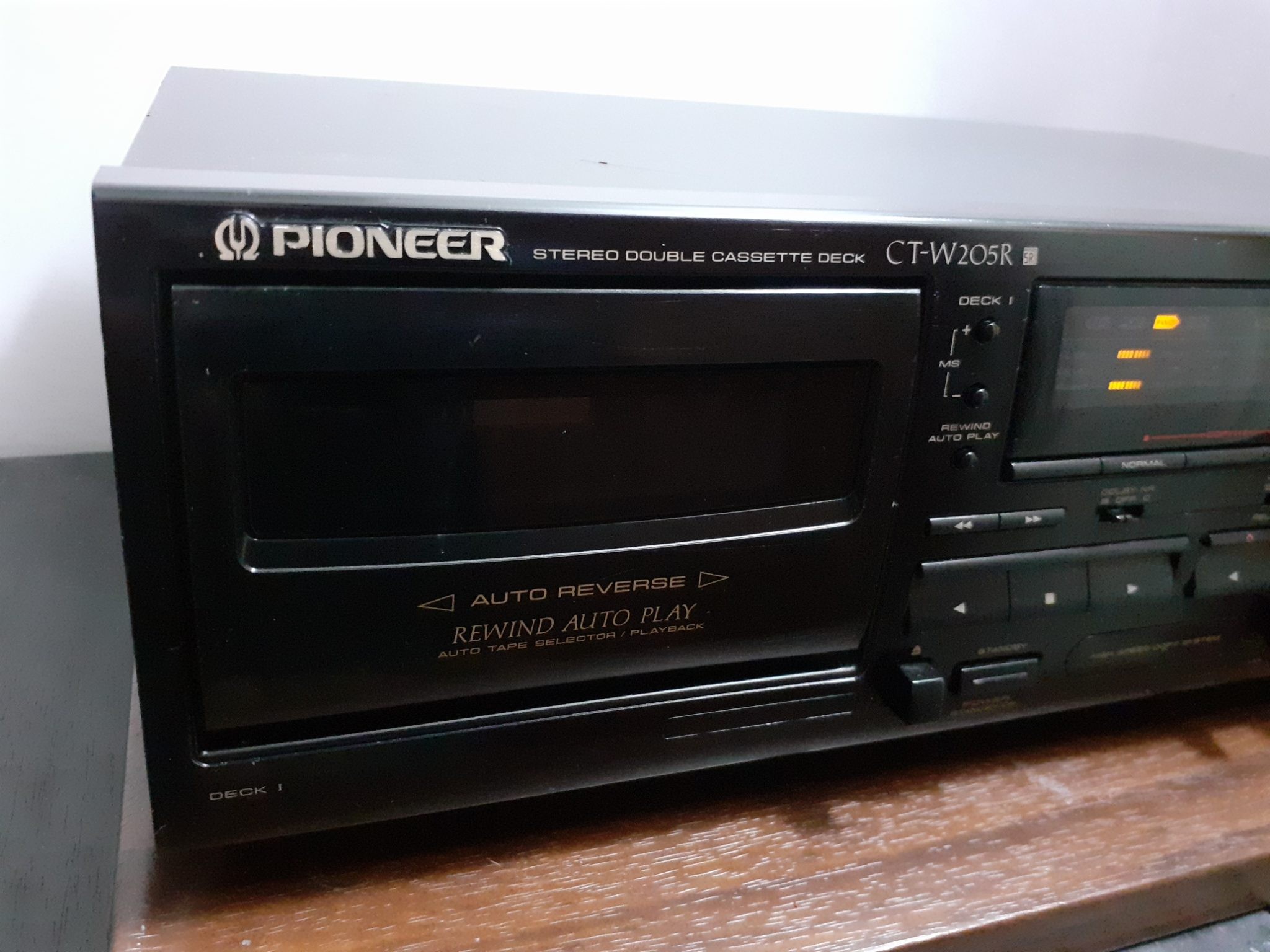 Pioneer Stereo Double Cassette Deck CT-W205R (1996-99)