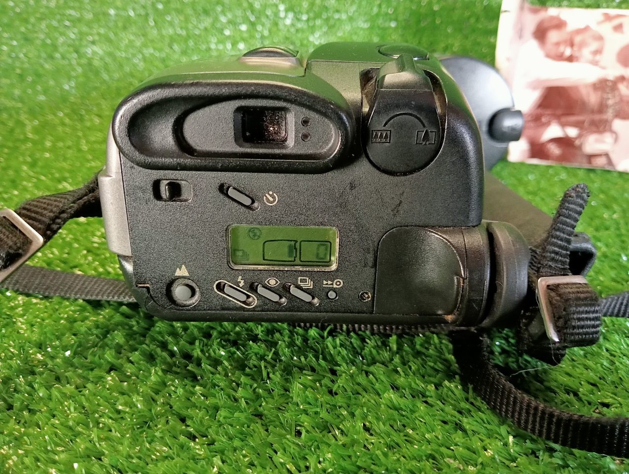 Canon Epoca 35mm Point & Shoot Film Camera w/ Manual, Working