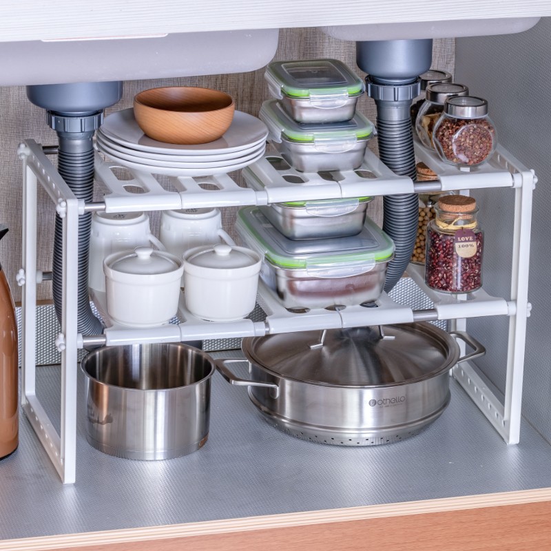 Kitchen shelf retractable shelf
