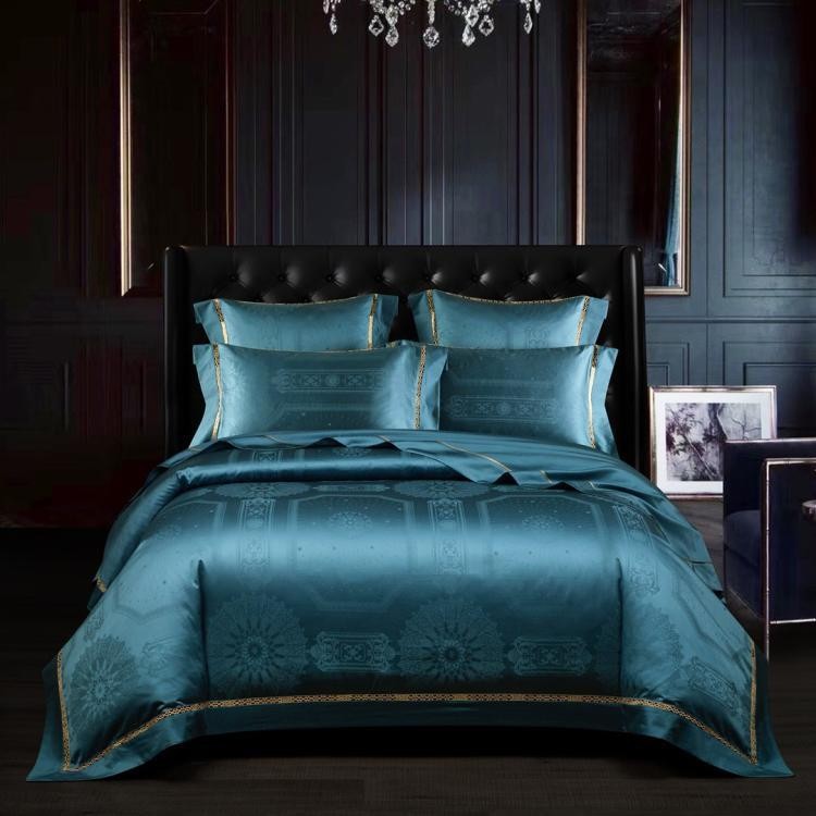 Exclusive Bedding Set