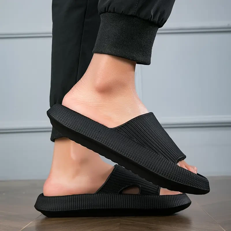 Lightweight And Versatile Men's Slippers