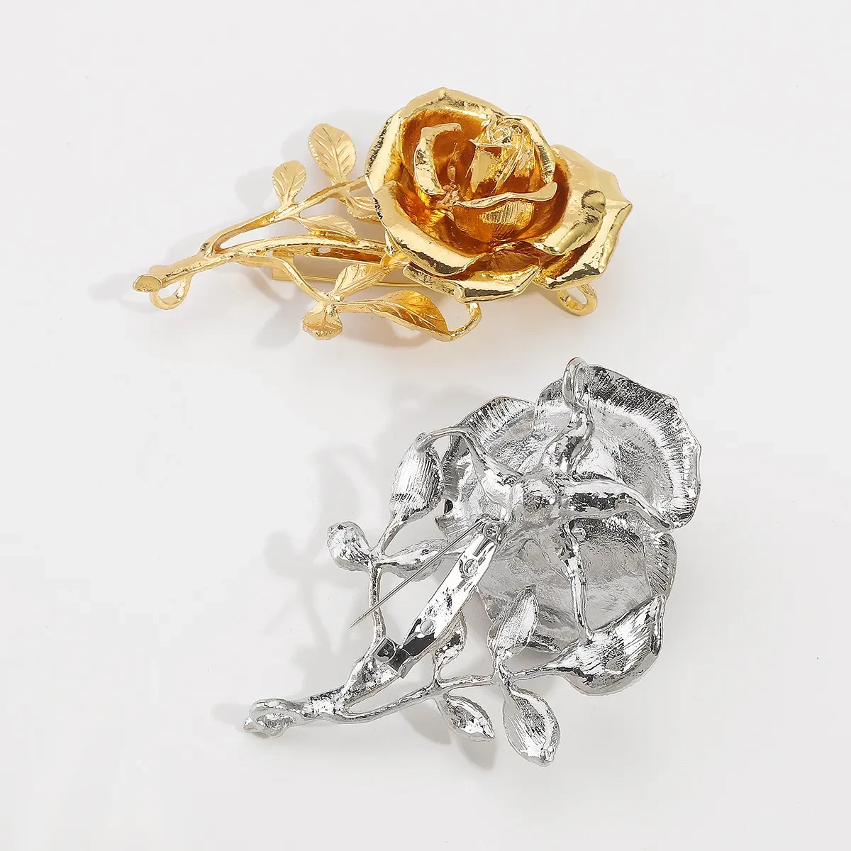Retro Metal Three-dimensional Rose Flower Accessories Coat Suit Brooch