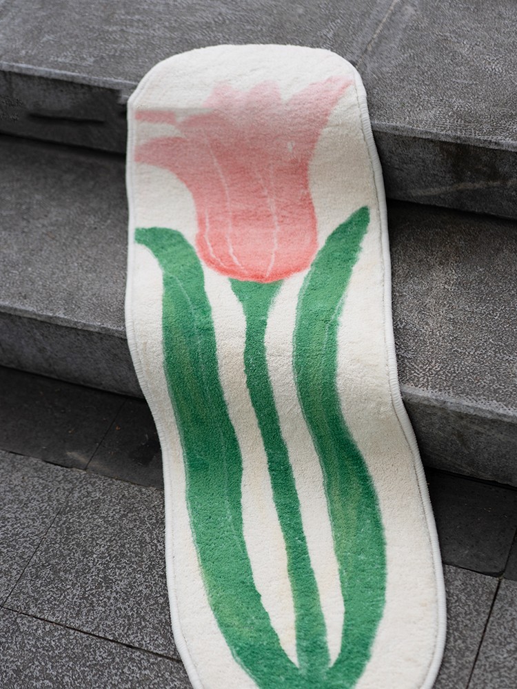 Hand-painted Tulip Popular Sofa Bedroom Bedside Carpet