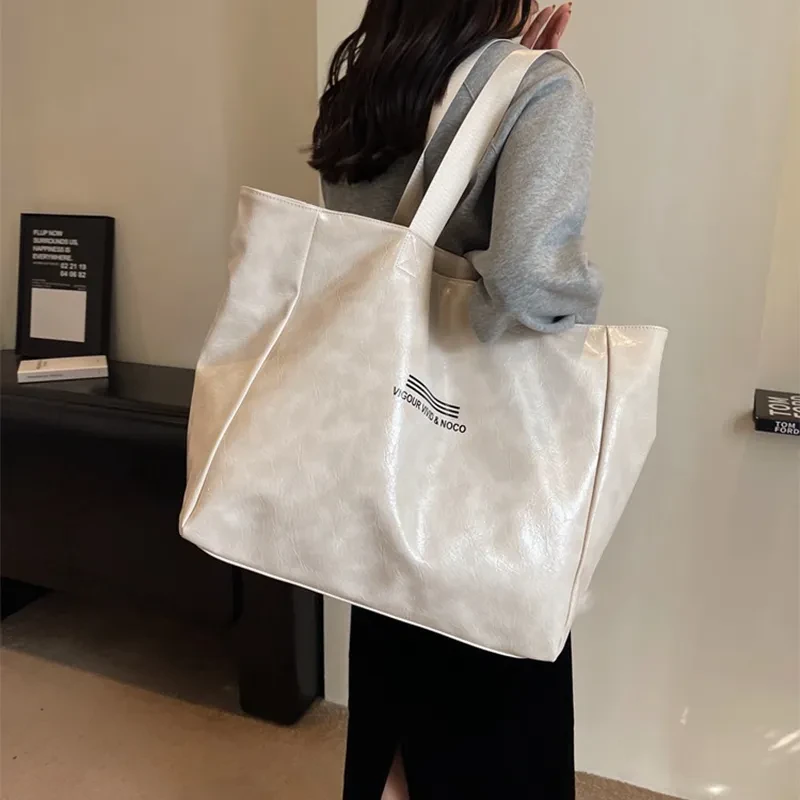 Large Capacity Tote Bag Women Fashion Versatile Solid Shoulder Bags Waterproof Designer Luxury Handbag Trend Personalized Travel Bag