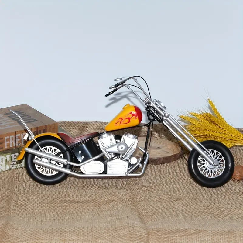 Iron Chopper Motorcycle Model Kit, 47.75cm Large Flame Design