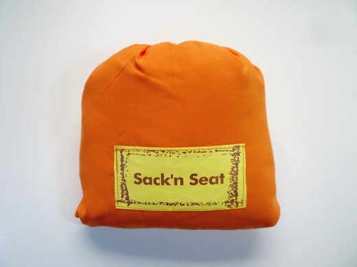 Bao Ma Takes Her Baby Out Of The Baby Chair Cover Bag