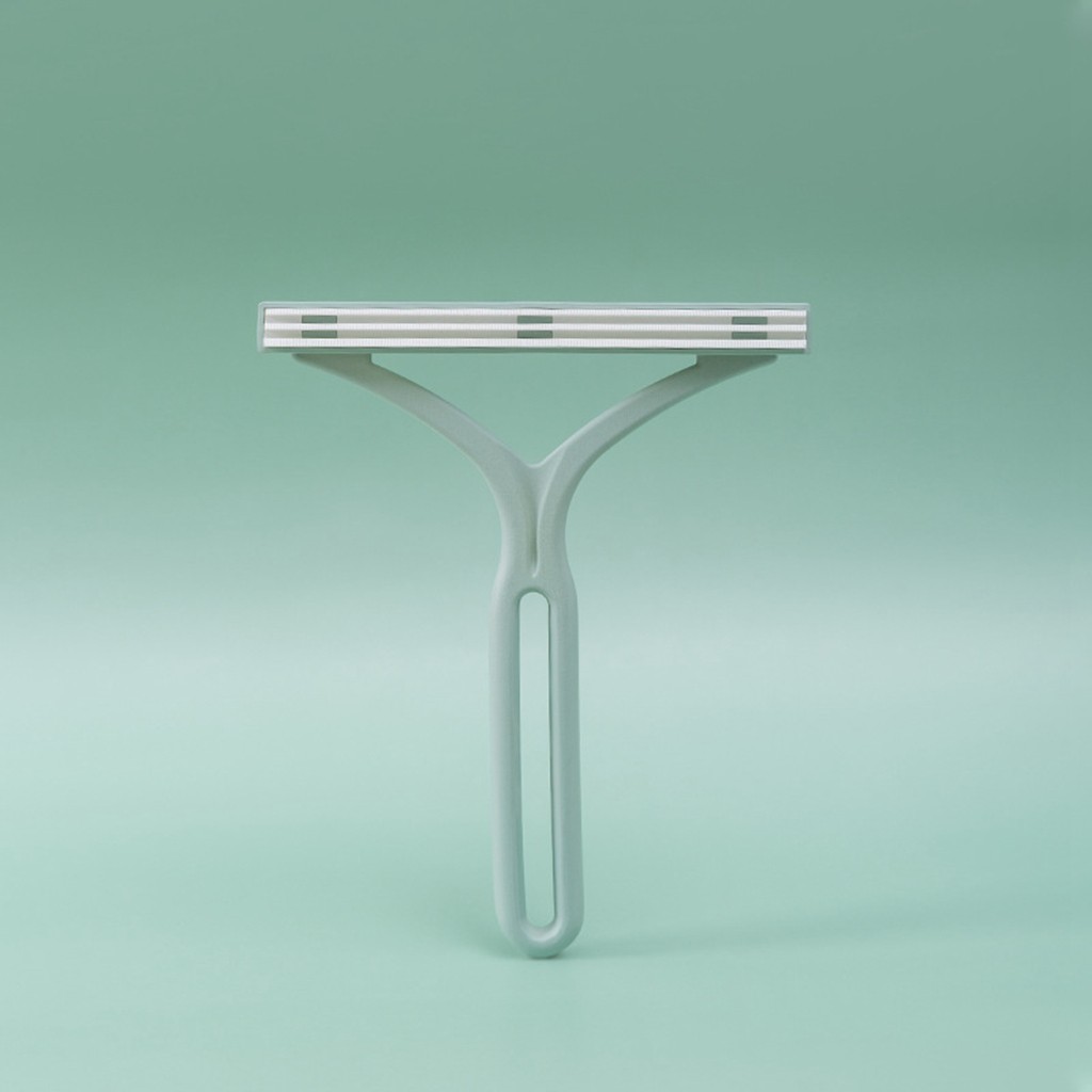 Portable Manual Lint Remover Brush Pet Hair, Fabric Shaver, and Fuzz Cleaner for Sofa, Clothes, and More