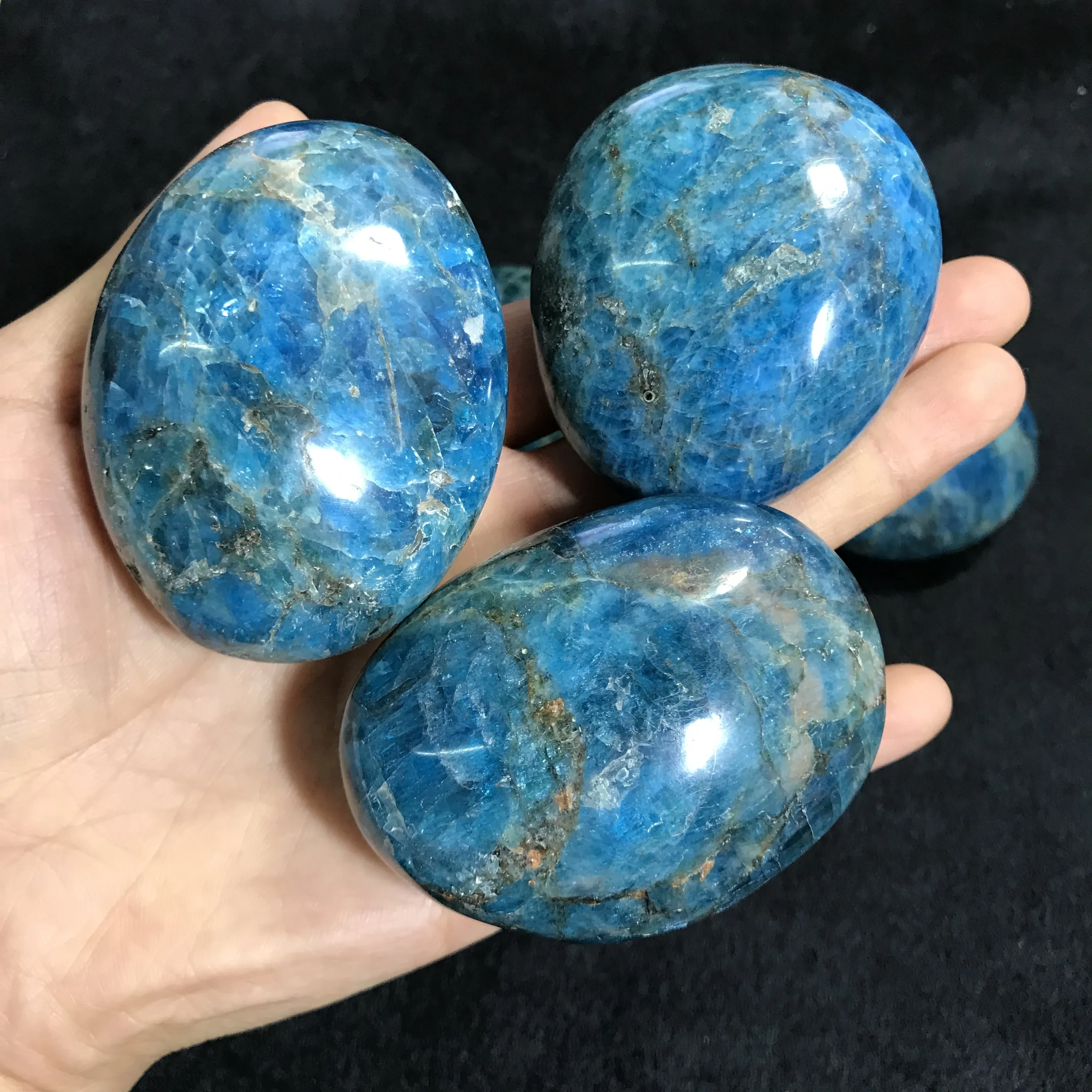 Natural blue apatite stone sphere crystal reiki healing ball